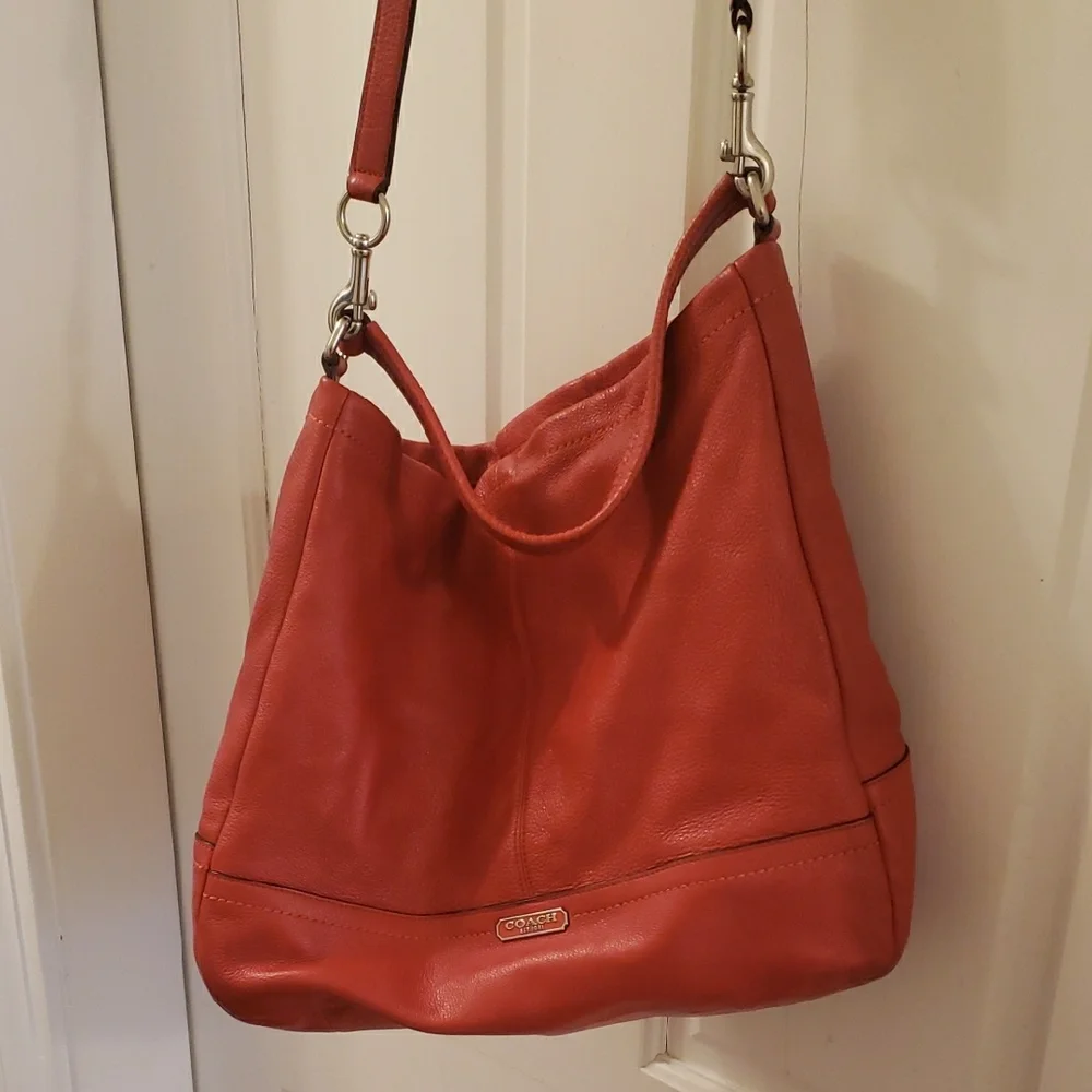Coach Red Leather Women's Bag - Picture 1 of 12
